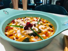 老坛酸菜鱼-周渝食惦·酸菜鱼精致川菜(横岗店)