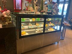 面包甜点陈列柜-安蒂娅·海鲜自助餐厅(安蒂娅美兰酒店)