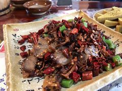 鸡油菌炒坛子肉-宋记冕宁土菜馆(海门渔村二店)