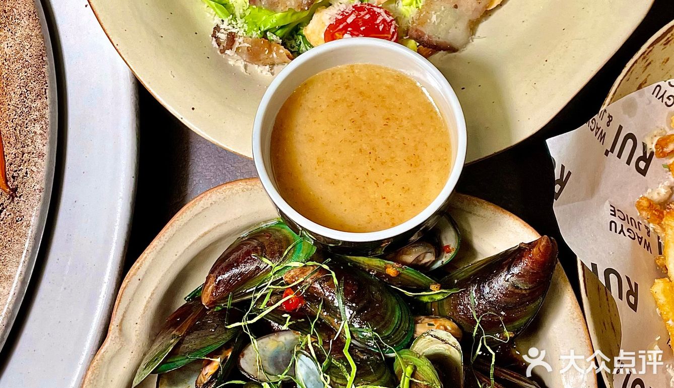 🏙️坐拥城央美景的露台bistro