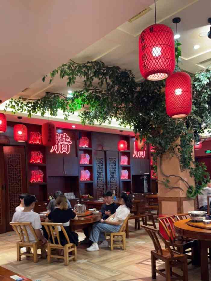 老许家·大蒜炒腊肉(洞井路店)-"本来以为就是一家普通的湘菜馆,到了