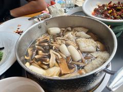 -黔蘑菇四季餐厅(观山湖店)
