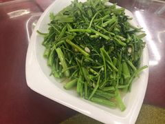 -哈尔滨饺子王·东北菜(鱼鳞浃路店)