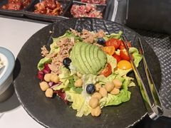吞拿鱼牛油果沙拉-焱铁烧·黑毛和牛专门店(杭州嘉里中心店)