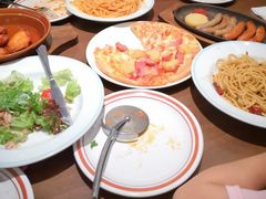 培根鸡肉双拼披萨-萨莉亚意式餐厅(杭州滨江天街店)