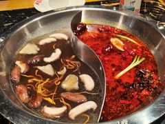 -憨孃孃·重庆老火锅(红山黑金店)