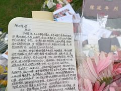-龙华烈士纪念馆-停车场