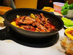 -张大师鸭爪爪特色火锅(万达店)