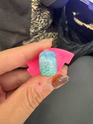 -小乐化妆美甲半永久培训学校