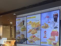 -麦当劳(莘松路芭比伦DT店)