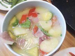 -山茶云南菜(永安里店)