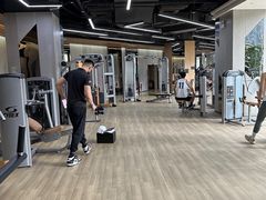 -威克健身游泳(万菱汇店)