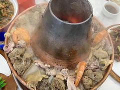 -鑫渔港海鲜本地菜·山海关浑锅(东戴河店)