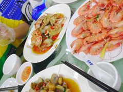 -小辣妹川味海鲜加工店(第一市场椰风巷店)