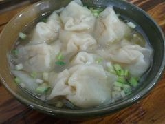 清汤抄手-梁记肥肠粉(宽窄巷子店)