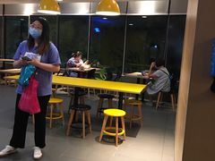 用餐区-麦当劳(伟城广场店)