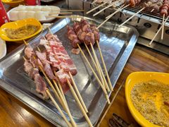 -哈尔滨小酒馆·鲜肉现穿自助烧烤(康新花园店)