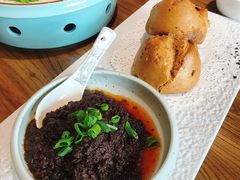 鲅鱼酱配石头饼-聚缘堂·海鲜私房菜(松岭路店)