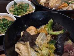-万记麻辣烫国展总店