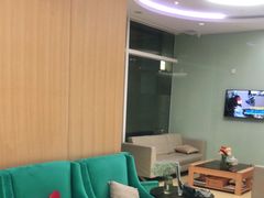 -雅悦齿科(顾村公园店)