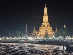 -Chom Cafe and Restaurant