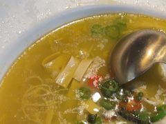 -川流不息·地道川菜·小龙虾(松东路店)