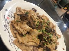 -壹阁胡羊焖饼(特色小吃街店)