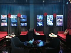 -屋有岛沉浸游戏旗舰店(中山公园店)