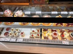 -花花卷卷·鲜食蛋糕(静安久光百货店)