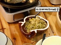 -聚鑫朋酸菜肥肠(文艺路口店)