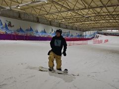 -乔波室内滑雪场