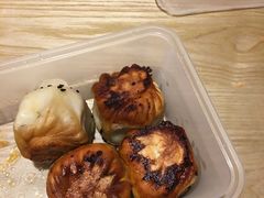 生煎包-老上海食惠裡小籠包生煎包