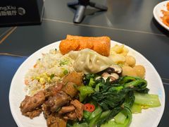 -涨巢·潮玩水疗局