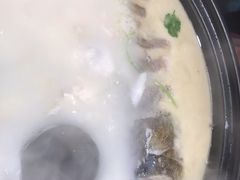 -卢大鲜鱼头捞饭(美利广场店)