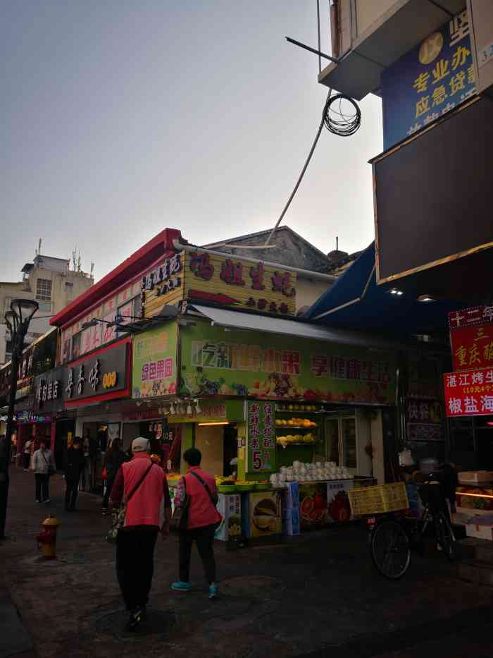 冯姐生蚝餐厅(拱北莲花路店)-"酒香不怕巷子深,冯姐生蚝餐厅就是.