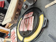 -七甲山烤肉(长白山奇石山珍根艺一条街店)