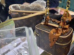 -海星奢选二手奢侈品手表包包鉴定回收寄卖(墨玉南路店)