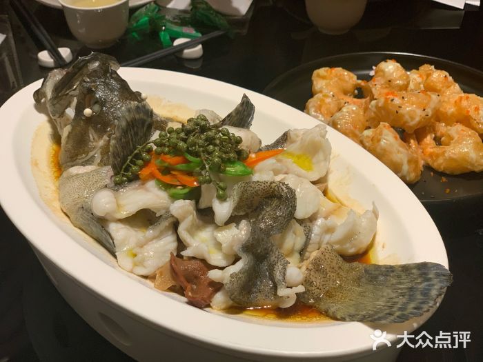 闽和南(深圳万象城店)青花椒蒸龙胆鱼图片