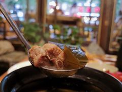 -霄汉牛三鲜湖北砂锅菜(万松园2店)
