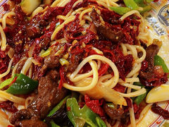 -歹歹的加个面过油肉拌面