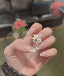 -丫丫NAIL日式自助美甲美睫沙龙