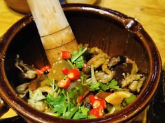 -老滇山寨•云南特色菜•地方菜•民族风情歌舞表演(金碧店)