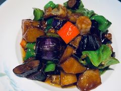油焖地三鲜-吴越荣记苏州菜·松鼠桂鱼100%活鱼现做(斜塘老街店)