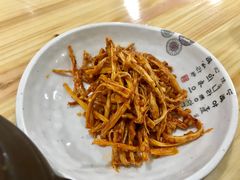 小菜-24 新村雪浓汤(长白山烤肉店)