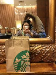 梳理头发-红人馆造型世爵国际