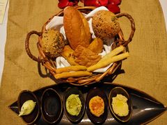 -Samabe Cave Dining