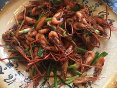 葱爆河虾-75幢私房菜馆