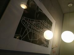 -卡罗酒店(东门晒布地铁站店)