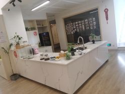 点击看大图 -静待花开瑜伽尊巴会馆