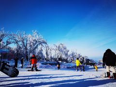 -中旅松花湖滑雪场
